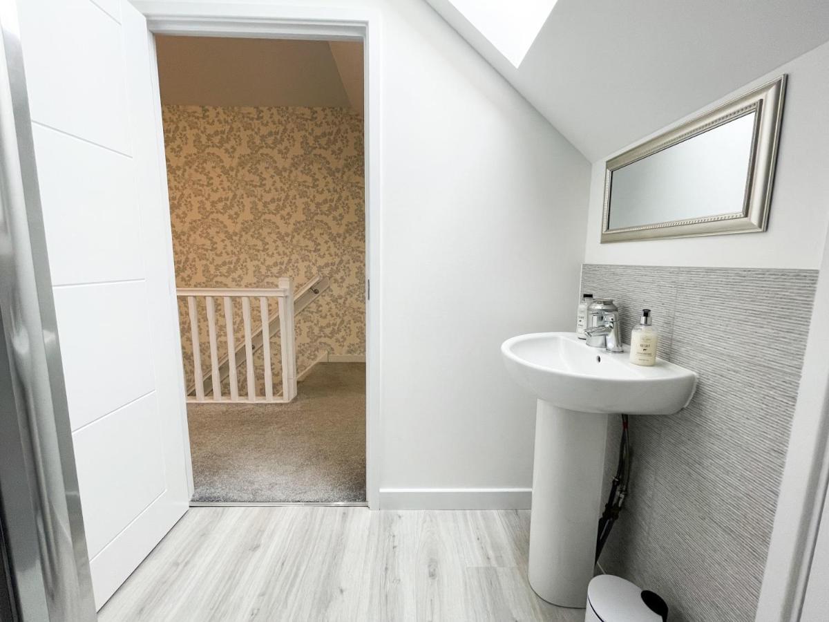 Newly Developed 3 Bedroom Home Glasgow Kültér fotó