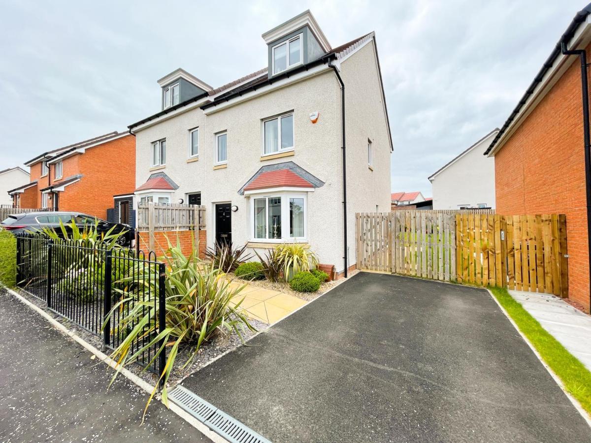 Newly Developed 3 Bedroom Home Glasgow Kültér fotó